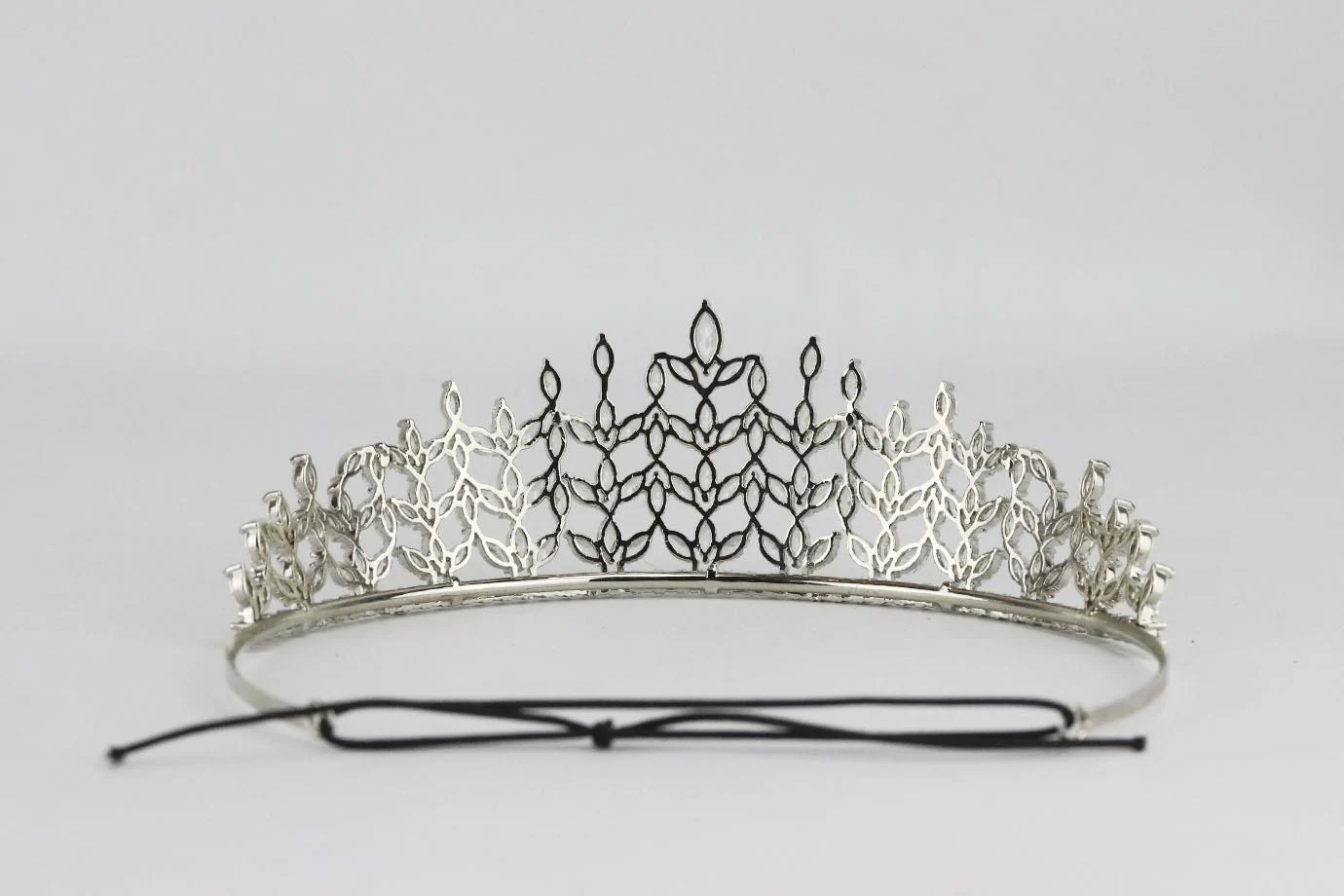 UNKNOWN BRAND SILVER TONE CRYSTAL BRIDAL CROWN - Image 5