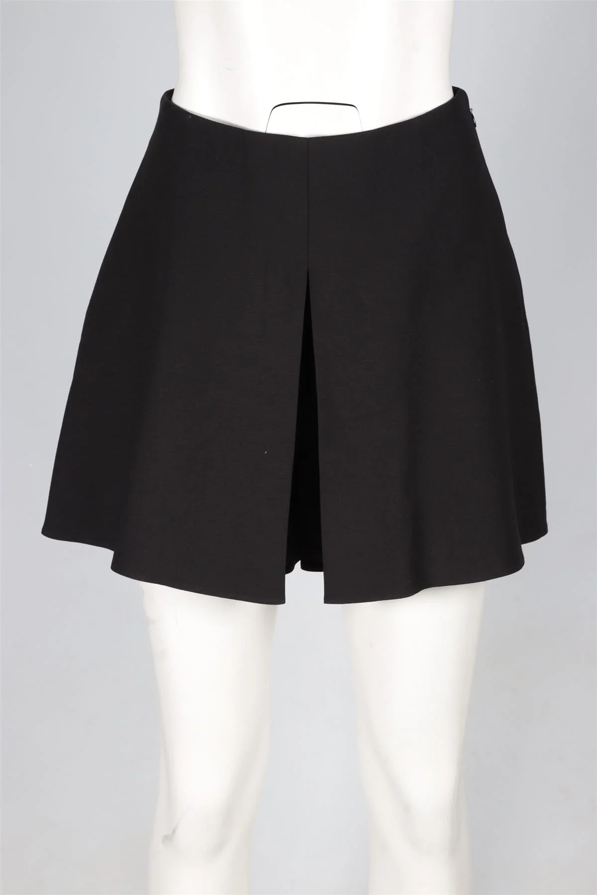 VALENTINO BLACK WOOL SHORTS IT 42 UK 10 - Image 2