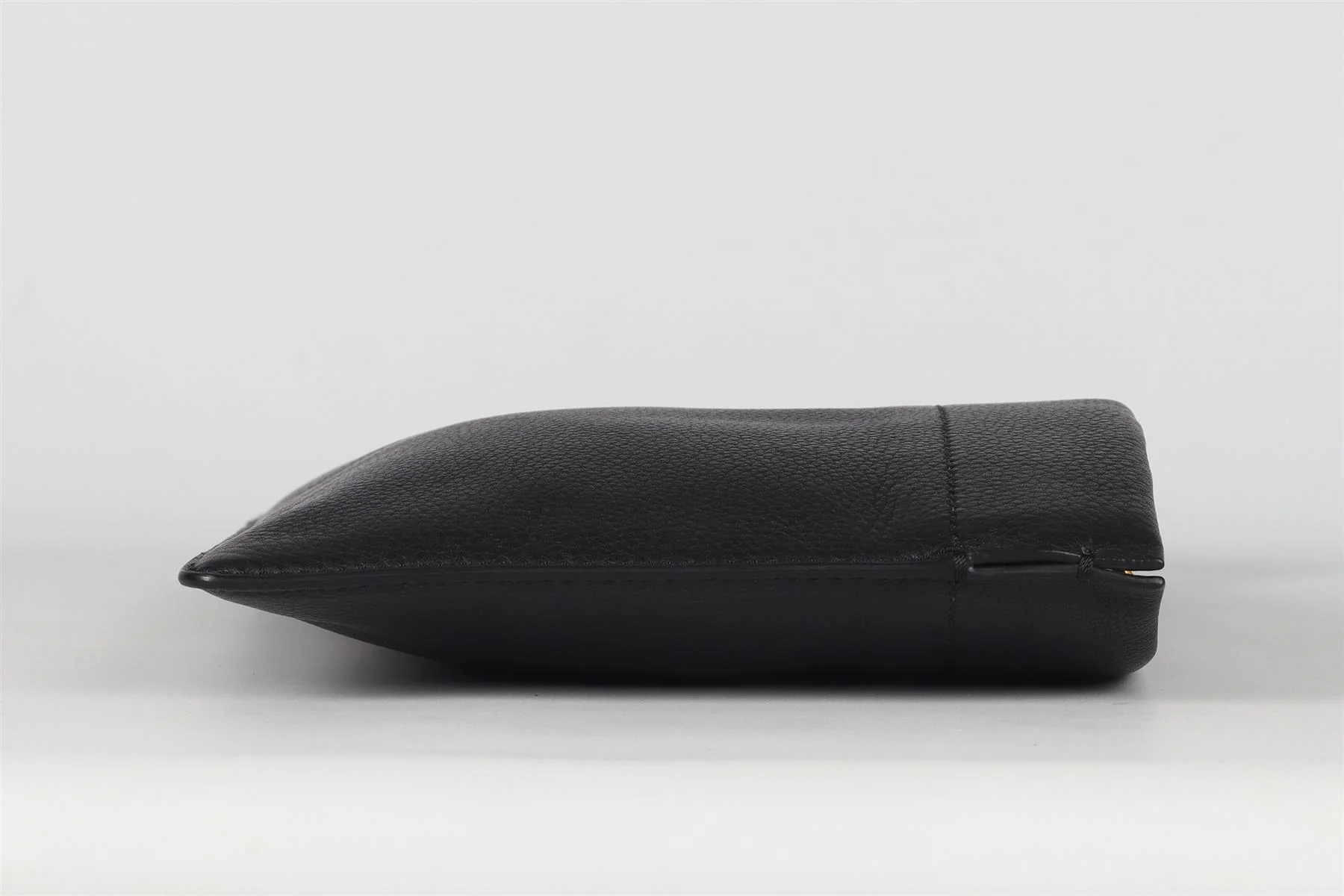 VALENTINO GARAVANI BLACK LEATHER CLUTCH - Image 5
