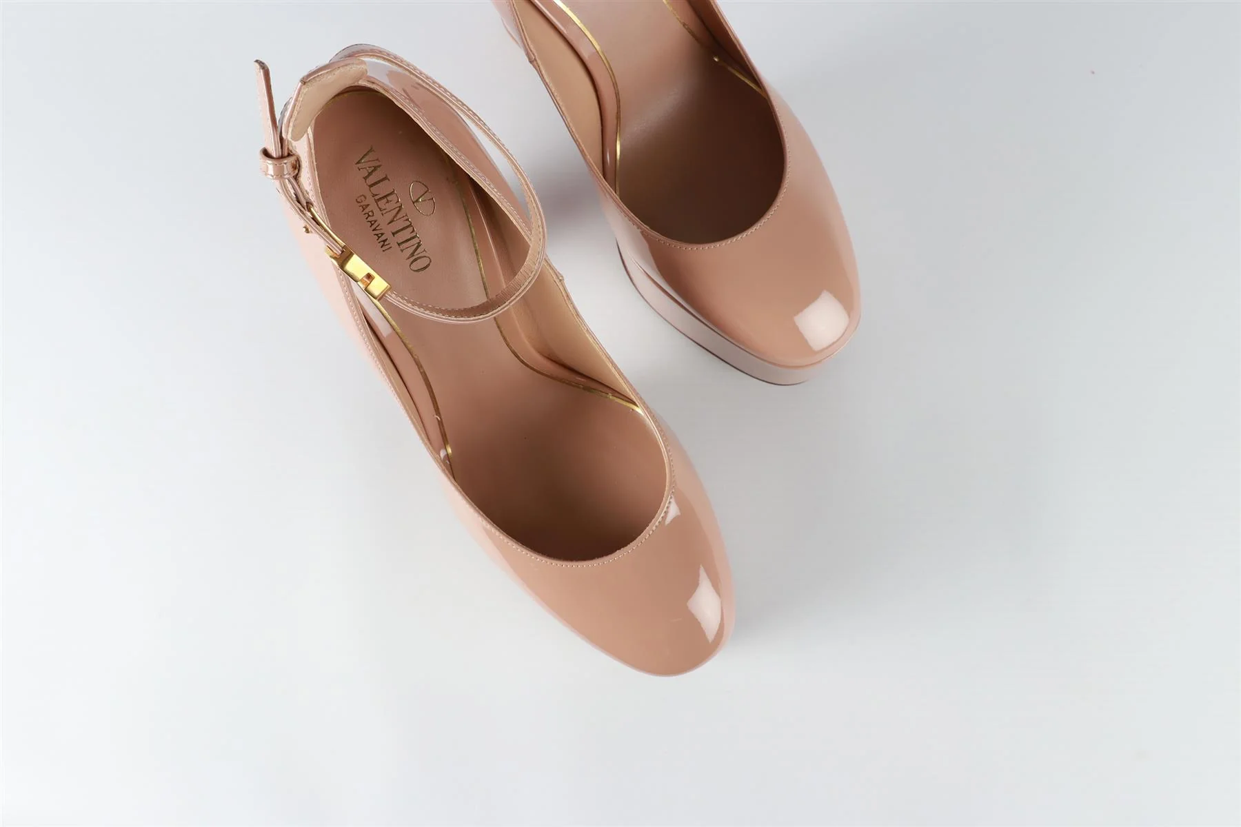 VALENTINO GARAVANI NUDE TAN-GO PATENT LEATHER PLATFORM PUMPS EU 38 UK 5 US 8 - Image 4