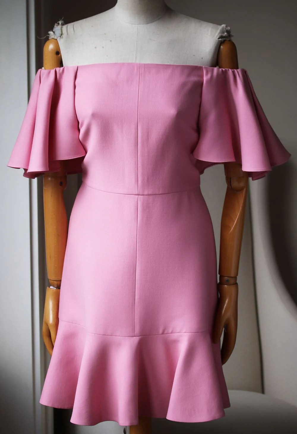VALENTINO OFF THE SHOULDER SILK BLEND CREPE MINI DRESS IT 44 UK 12 - Image 2