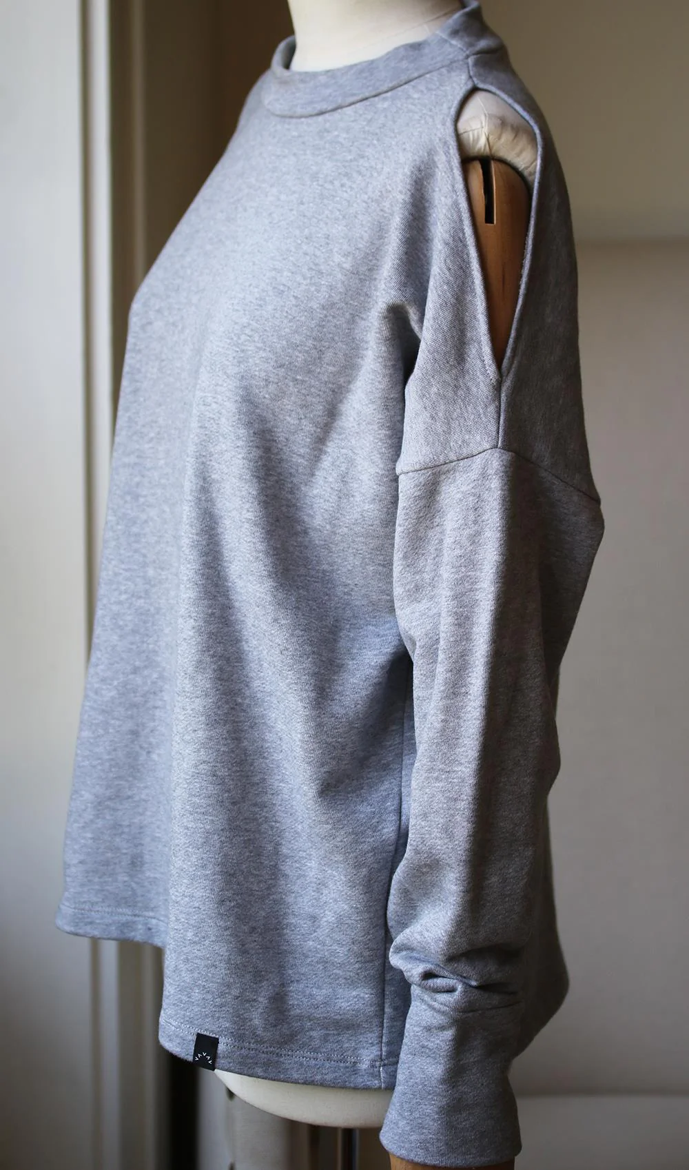VARLEY CARBON REVIVE COTTON JERSEY SWEATSHIRT MEDIUM - Image 3