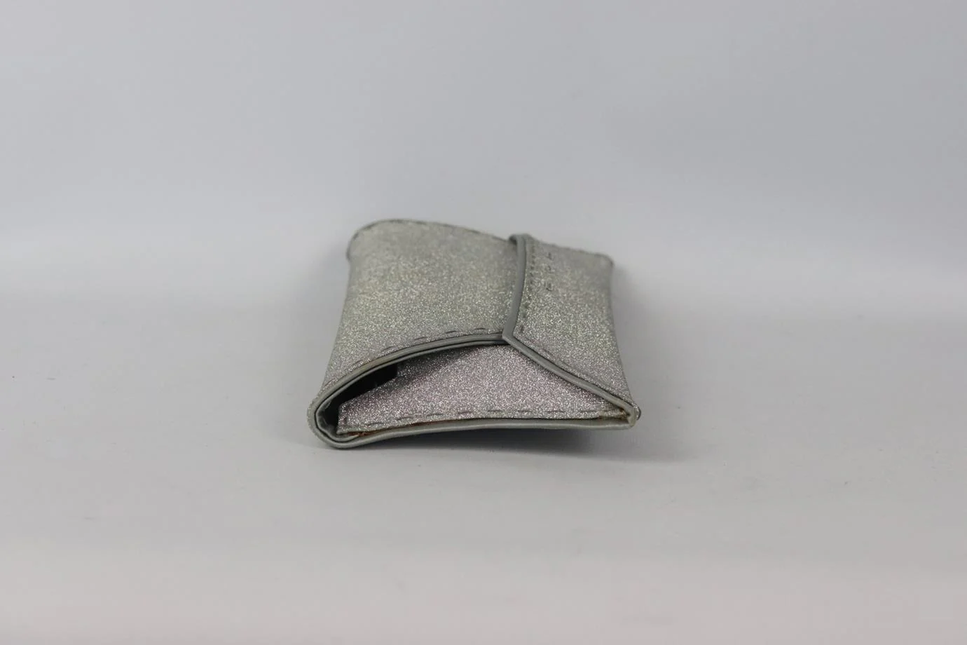 VBH SATIN TRIMMED GLITTERED FAUX LEATHER CLUTCH - Image 4