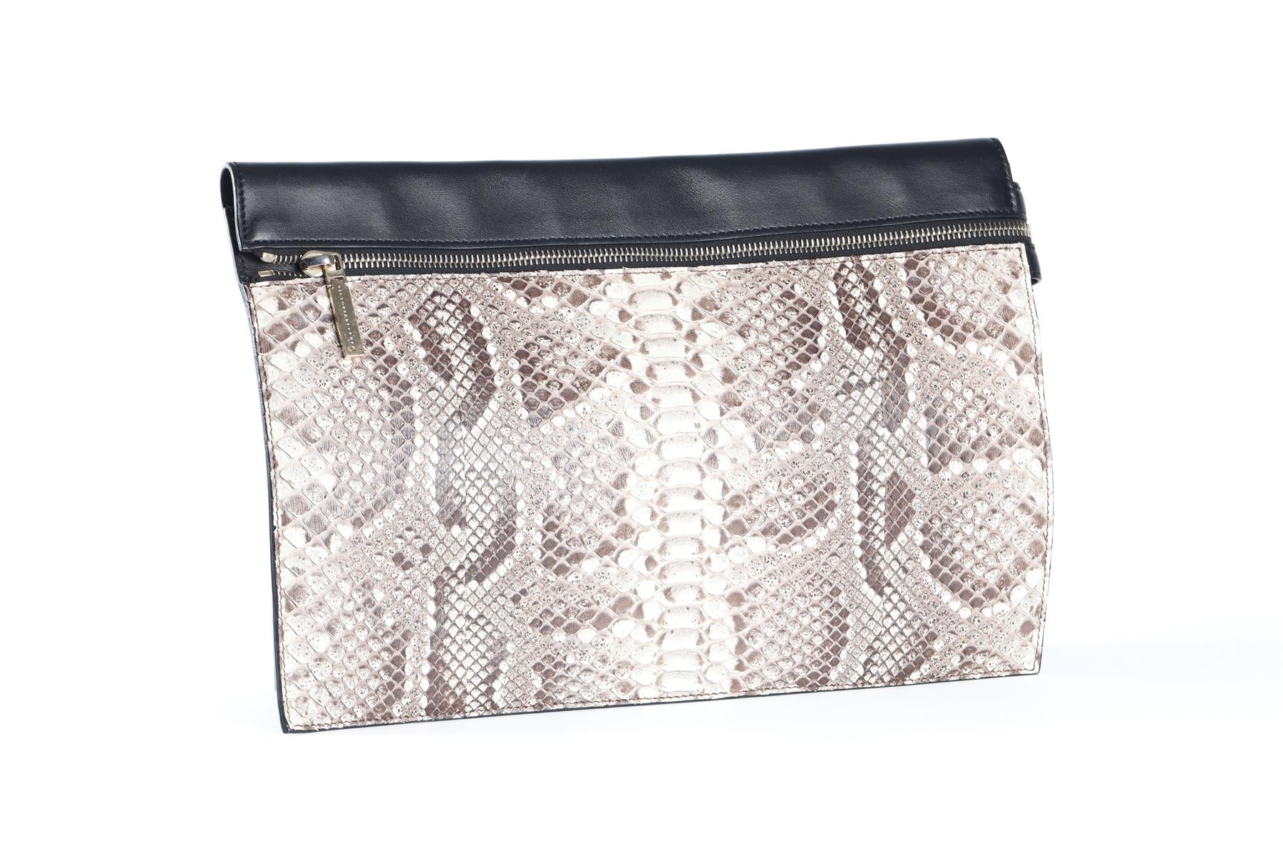 VICTORIA BECKHAM BLACK PYTHON AND LEATHER CLUTCH - Image 3