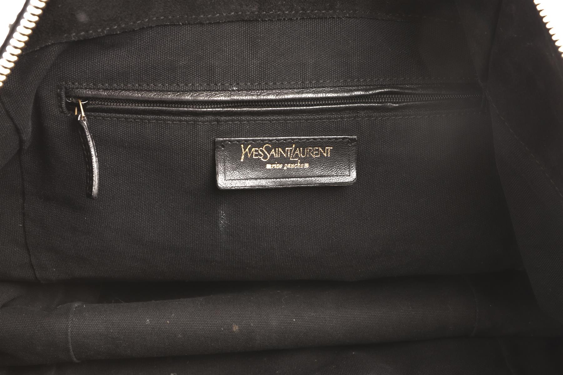 YVES SAINT LAURENT BLACK DOWNTOWN PATENT LEATHER TOTE BAG - Image 8