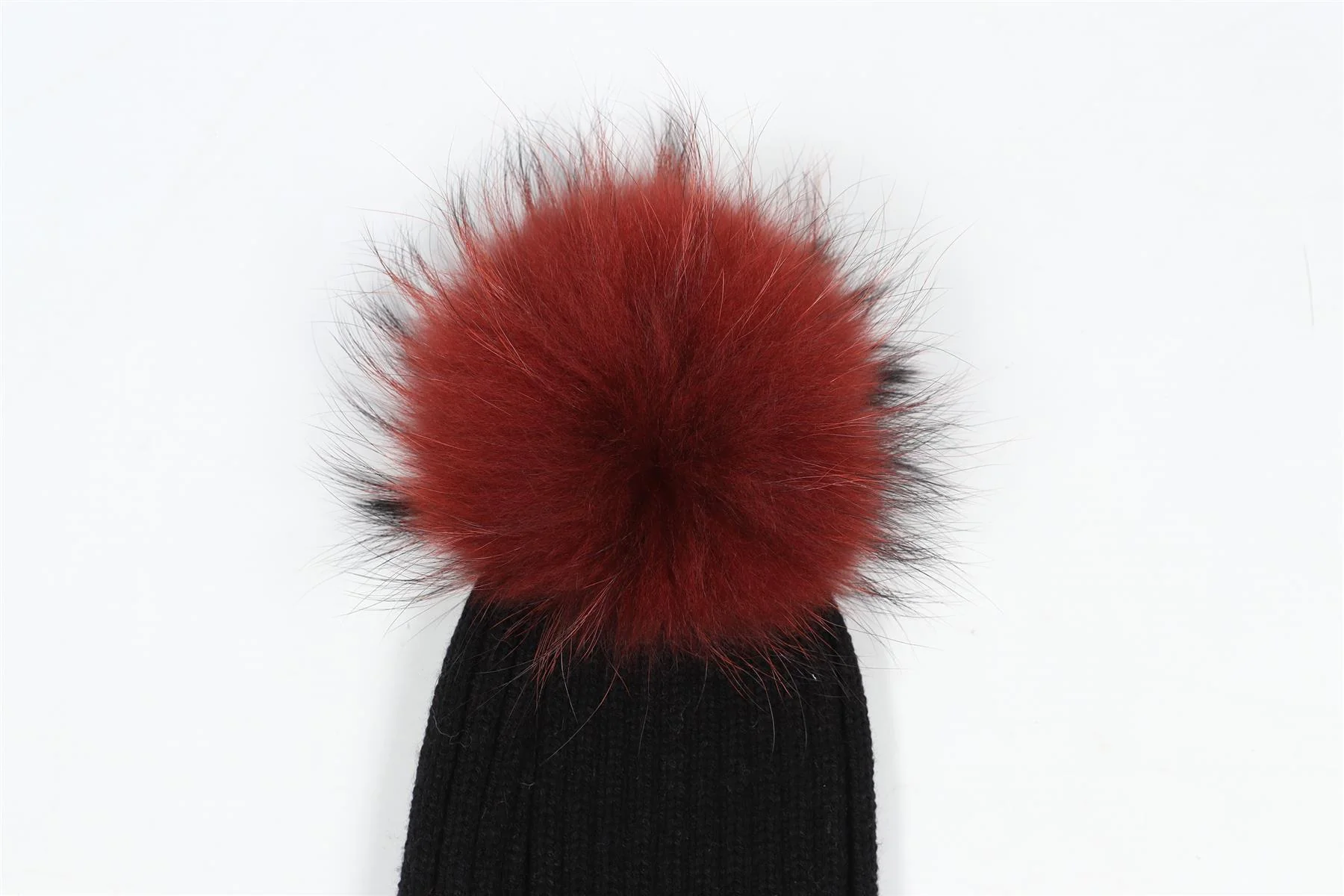 YVES SOLOMON BEANIE HAT - Image 5
